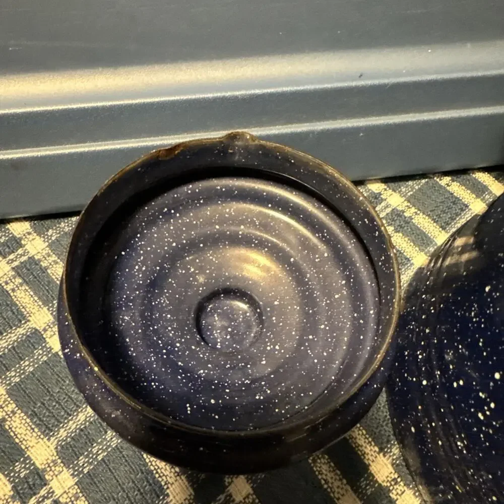 Vintage blue speckled enamelware coffee/tea pot kettle